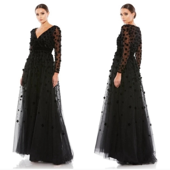 Mac Duggal $798 Size 4 Velvet Floral Applique Black Longsleeve Aline 67502 Dress - Picture 1 of 13